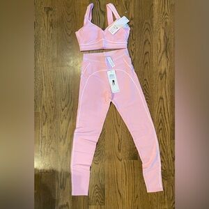 Alo yoga airbrush high-waist heart throb leggings and sports bra size Small pink